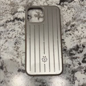 Rimowa IPhone 13 Pro Max Case Silver
